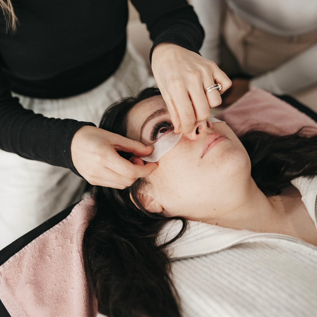 IN PERSON Classic & Premade Eyelash extension course